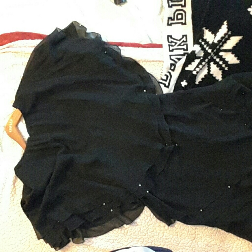 Women's evening wear